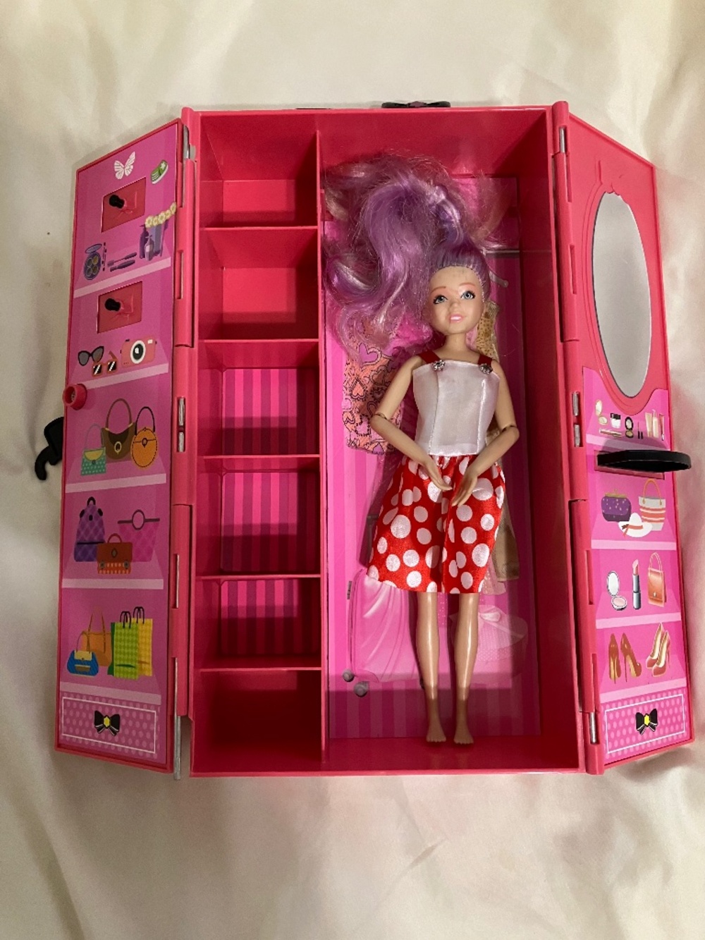 Fashion doll case with doll